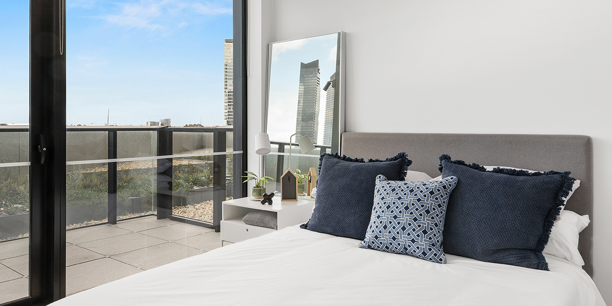 VH_Apartment511_No1CollinsPlace_hero4_1200x600.jpg